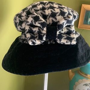 Deborah Rhodes mocha hat